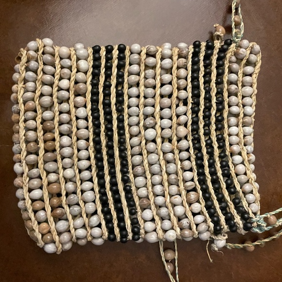 Shell Purse - Picture 2 of 2